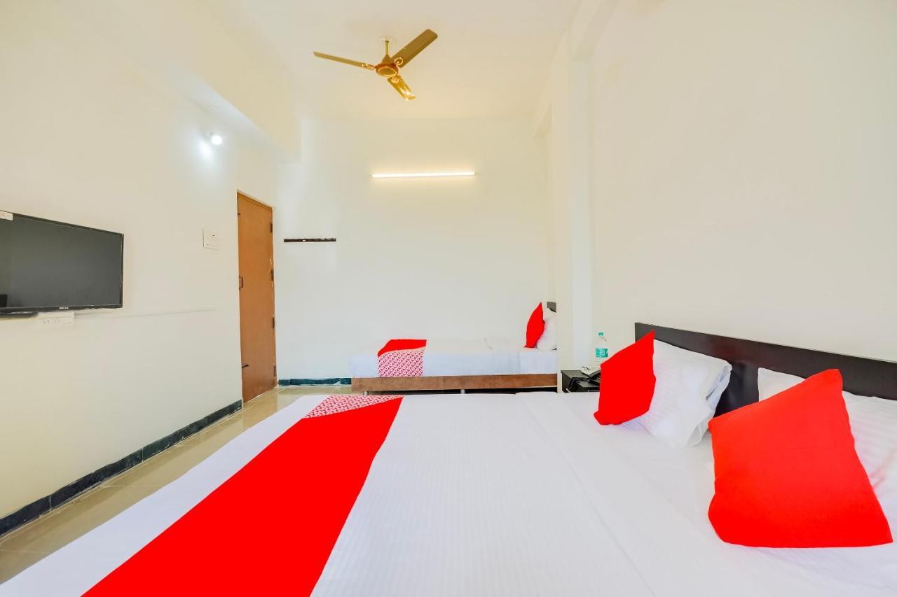 Oyo 67267 Ss Residency Singanallur Exterior photo