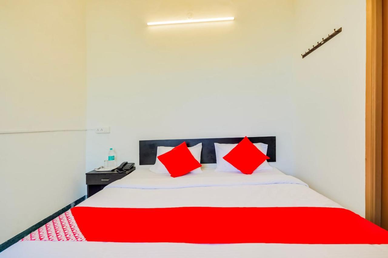 Oyo 67267 Ss Residency Singanallur Exterior photo