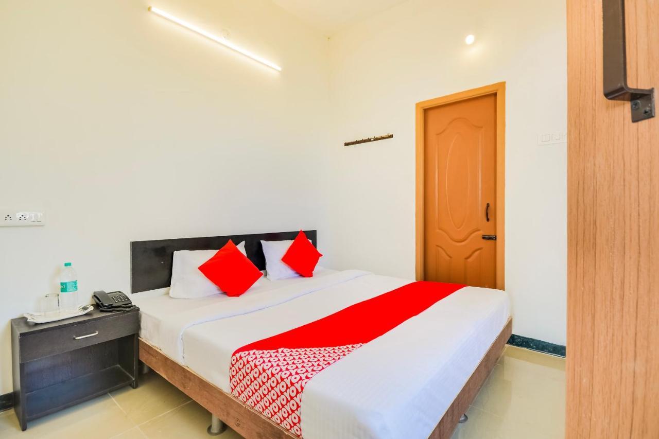 Oyo 67267 Ss Residency Singanallur Exterior photo
