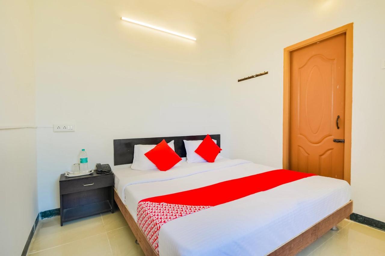 Oyo 67267 Ss Residency Singanallur Exterior photo